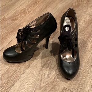 Black🖤Steve Madden Sz 8 Laced Stilettos